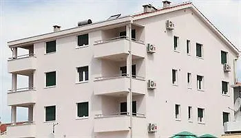 Life Apartment *