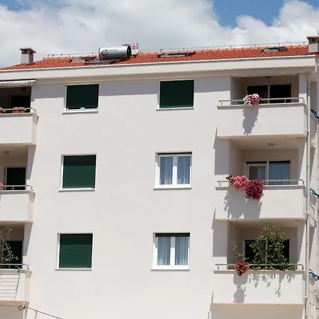 Life Apartment *
